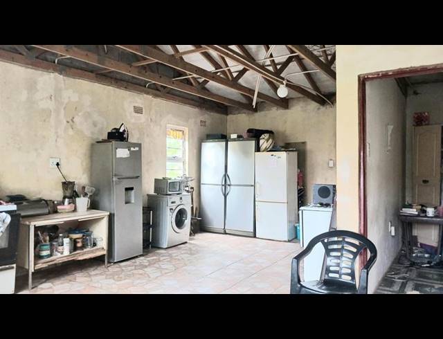 3 BEDROOM HOUSE FOR SALE IN KWAMASHU